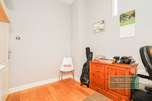 Photo 25- click for photo gallery